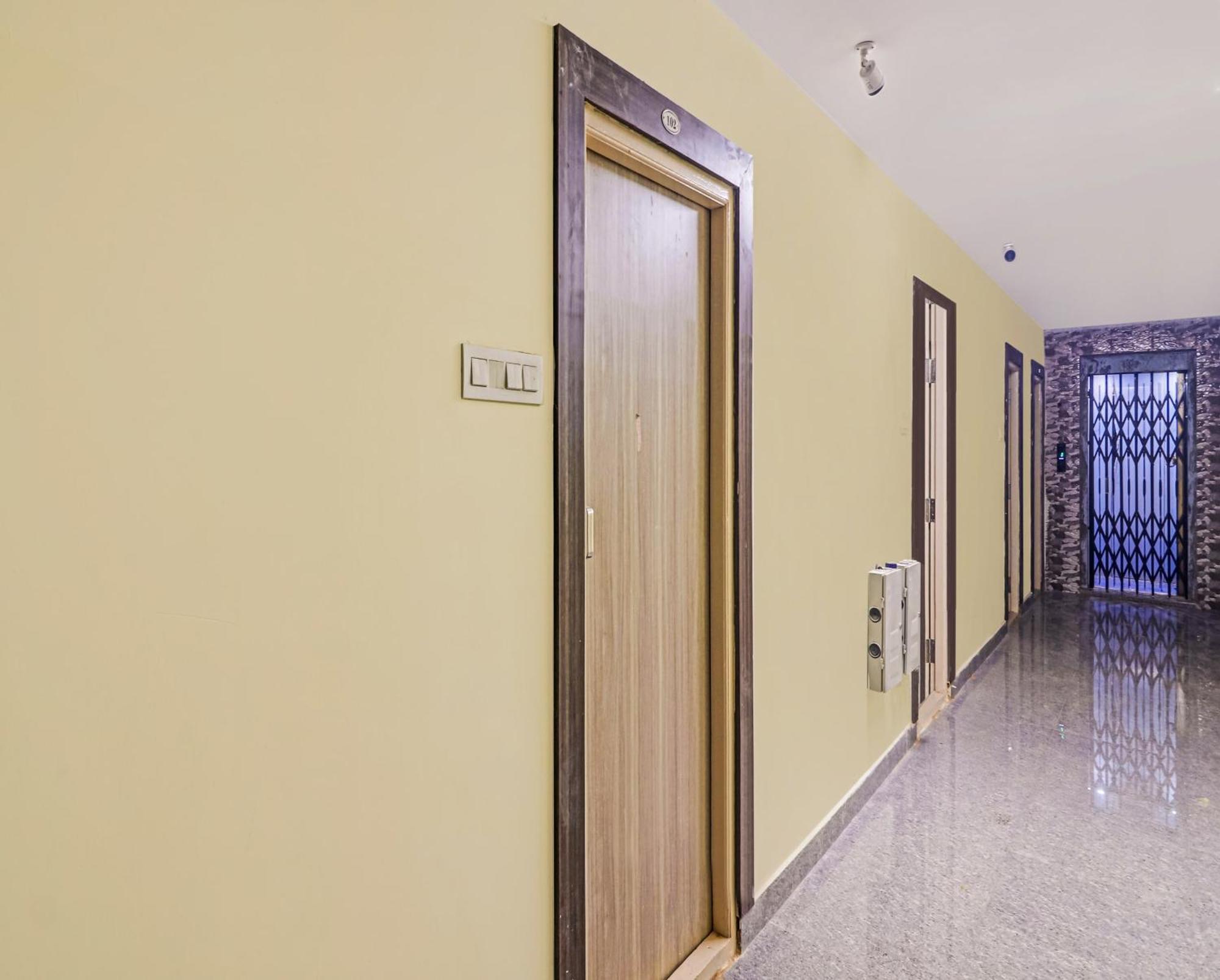 Super Hotel O Dsr Inn Near Nexus 하이데라바드 외부 사진