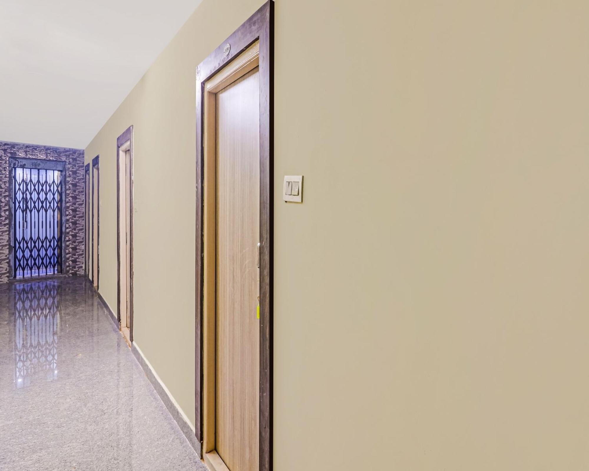 Super Hotel O Dsr Inn Near Nexus 하이데라바드 외부 사진